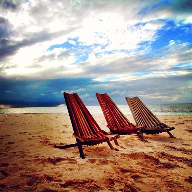 beach-chairs-belize
